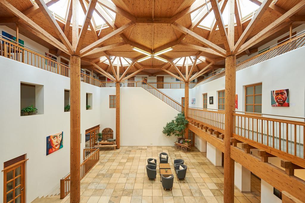 Seminar- Und Gaestehaus Im Kloster Bezau Bagian luar foto