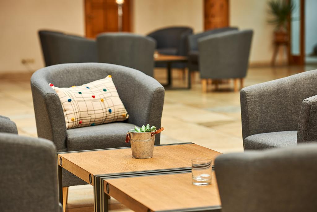 Seminar- Und Gaestehaus Im Kloster Bezau Bagian luar foto